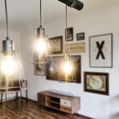 Inikama: Designer Apartment Im Gruenen - Netflix Rosengarten  Buitenkant foto
