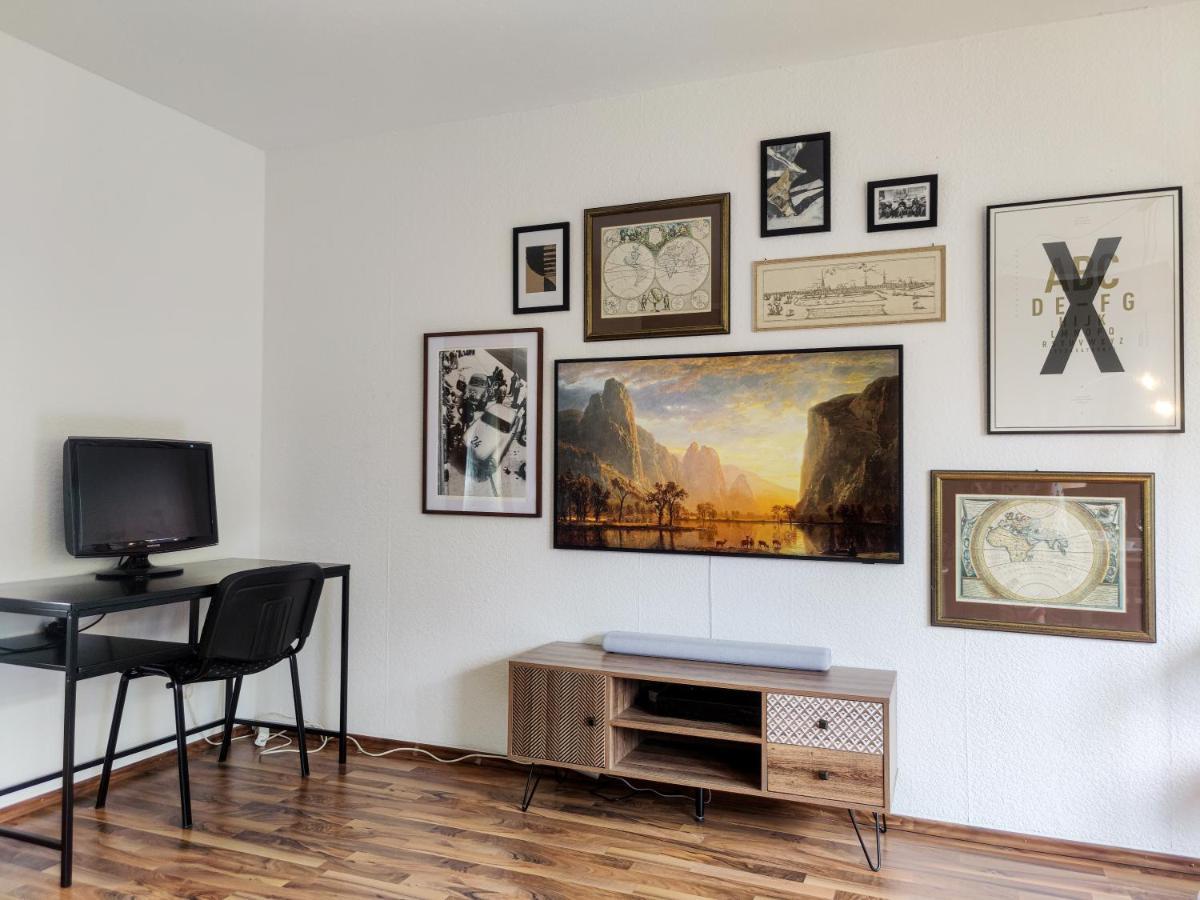 Inikama: Designer Apartment Im Gruenen - Netflix Rosengarten  Buitenkant foto